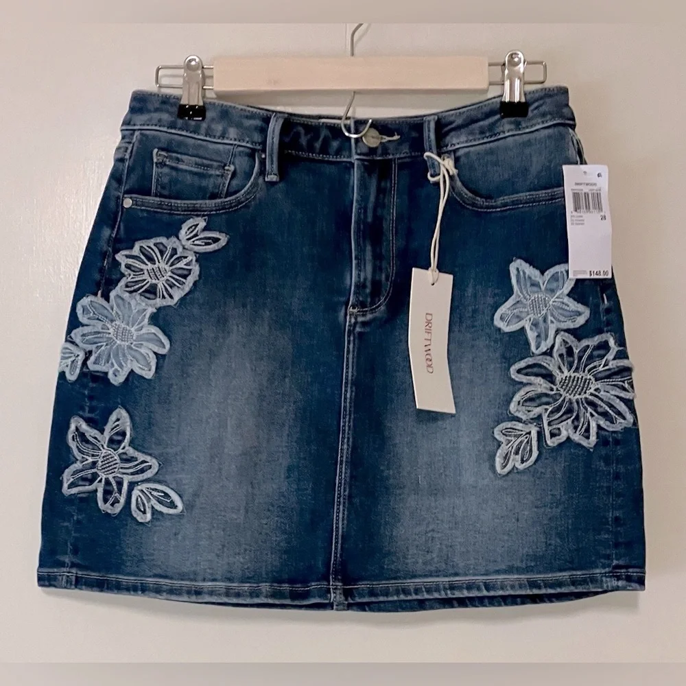 DRIFTWOOD Vintage Blue Floral Embroidered Denim Size Mini Skirt Size 28 (US 6)
